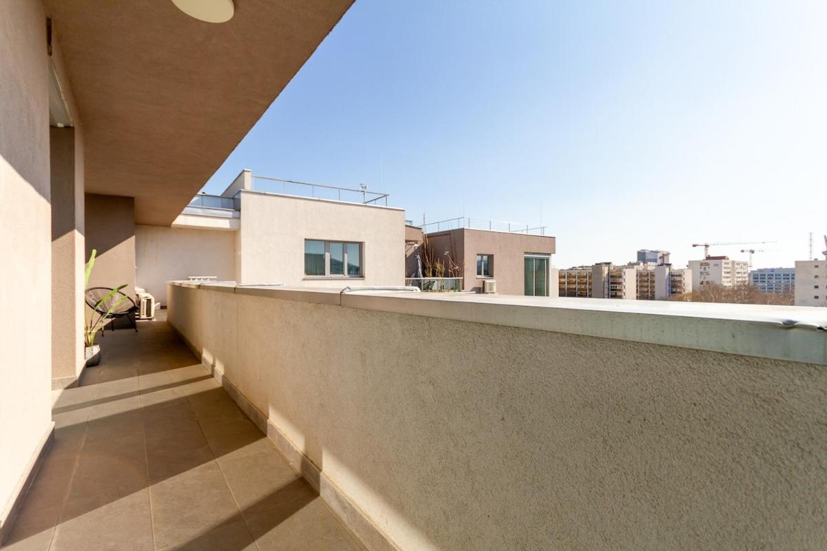 Apartment 3br Premium Skyline Penthouse W Ac By Nw Budapest