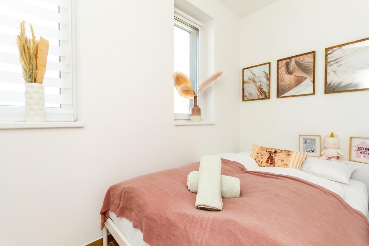 3br Premium Skyline Penthouse W Ac By Nw *