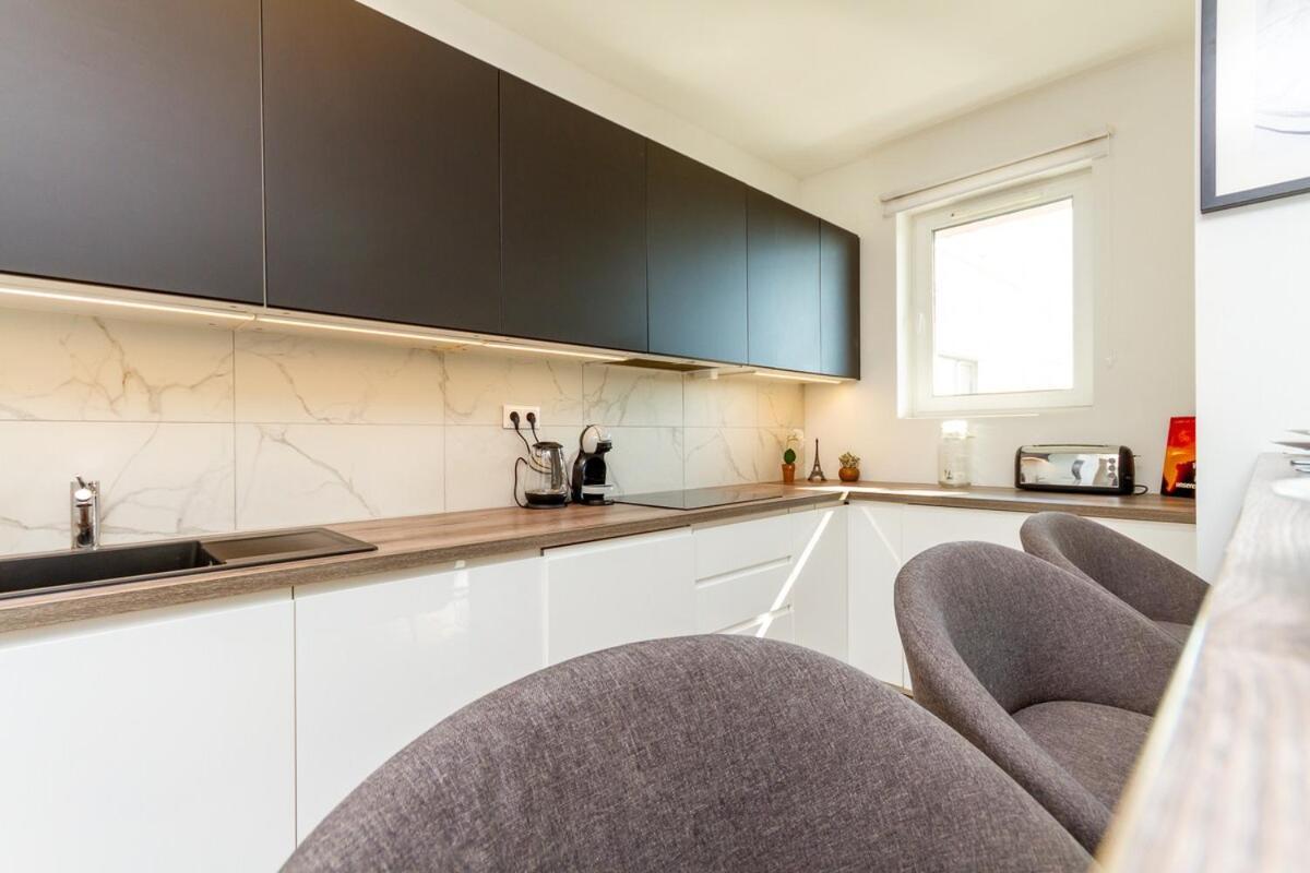 3br Premium Skyline Penthouse W Ac By Nw Apartment *