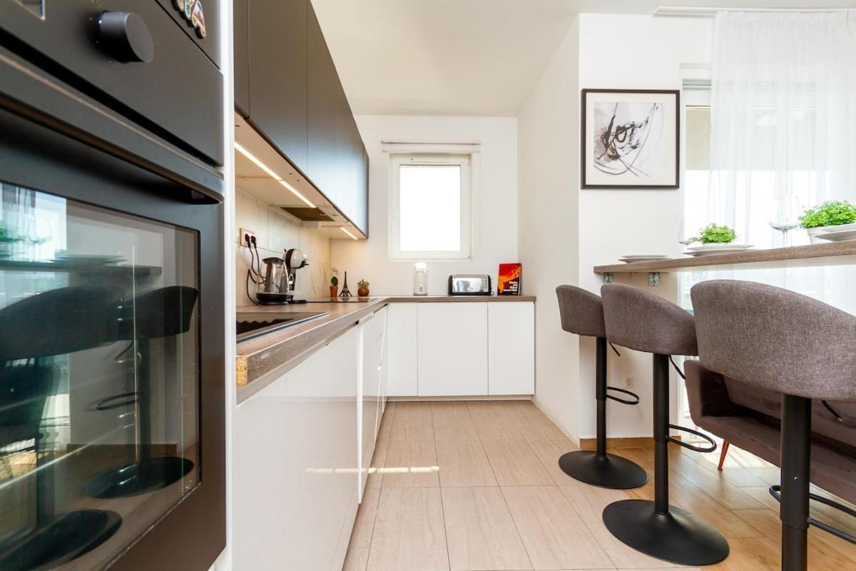3br Premium Skyline Penthouse W Ac By Nw