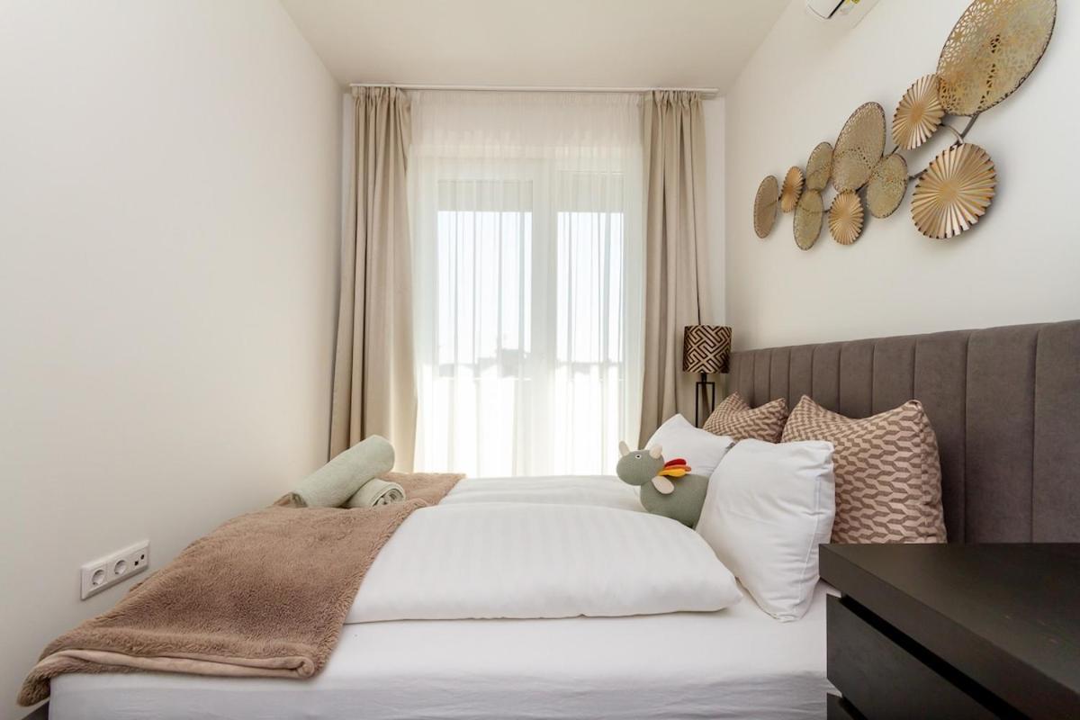 3br Premium Skyline Penthouse W Ac By Nw Budapest