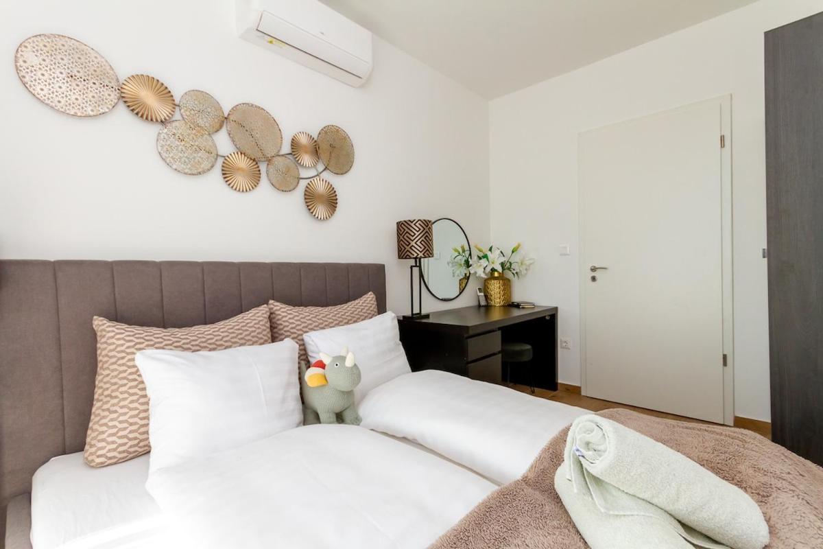 Apartment 3br Premium Skyline Penthouse W Ac By Nw Budapest