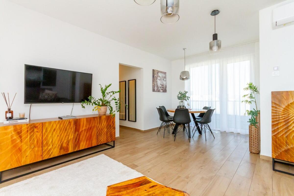 3br Premium Skyline Penthouse W Ac By Nw Budapest