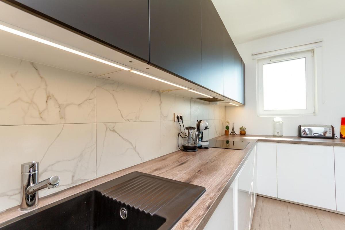 3br Premium Skyline Penthouse W Ac By Nw Apartmán *